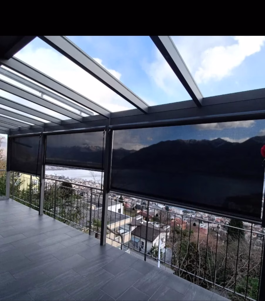Pergola per esterni con copertura su terrazza